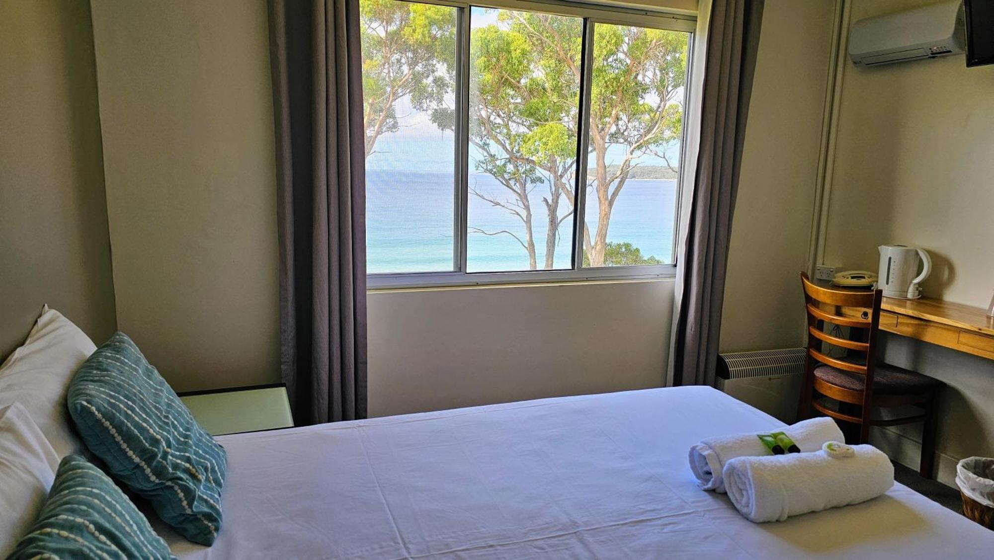 Lufra Beachside Hotel Eaglehawk Neck Extérieur photo